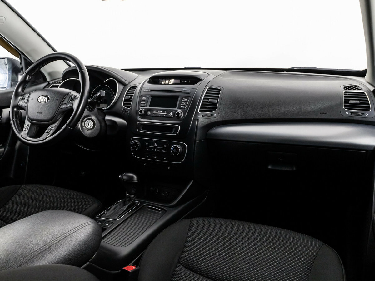 Kia Sorento с пробегом — 2013 год. Фото: #6