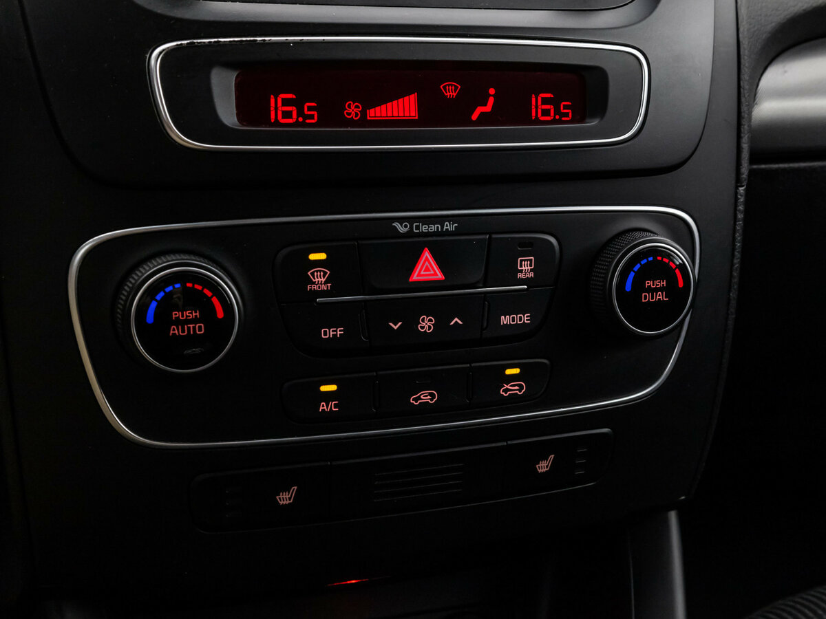 Kia Sorento с пробегом — 2013 год. Фото: #10