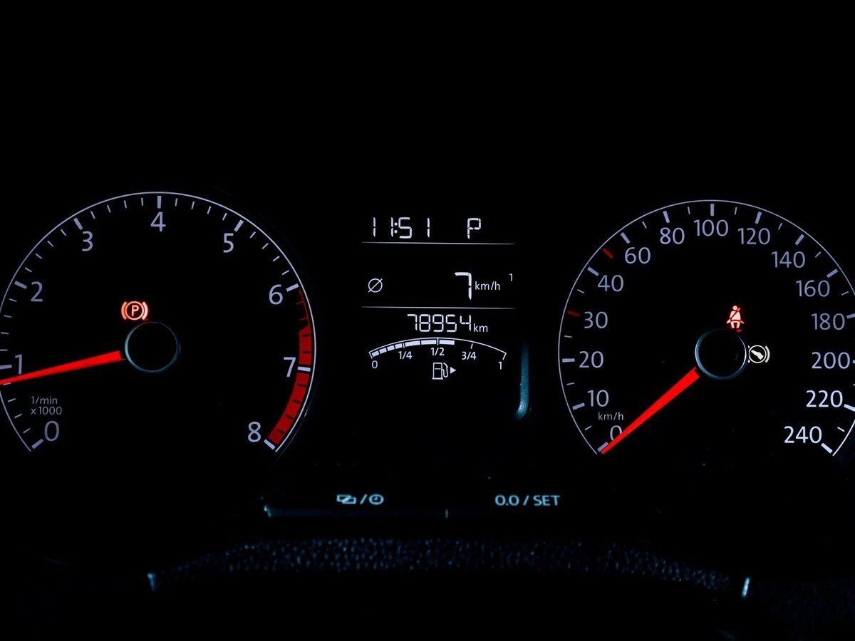 Volkswagen Polo с пробегом — 2018 год. Фото: #8