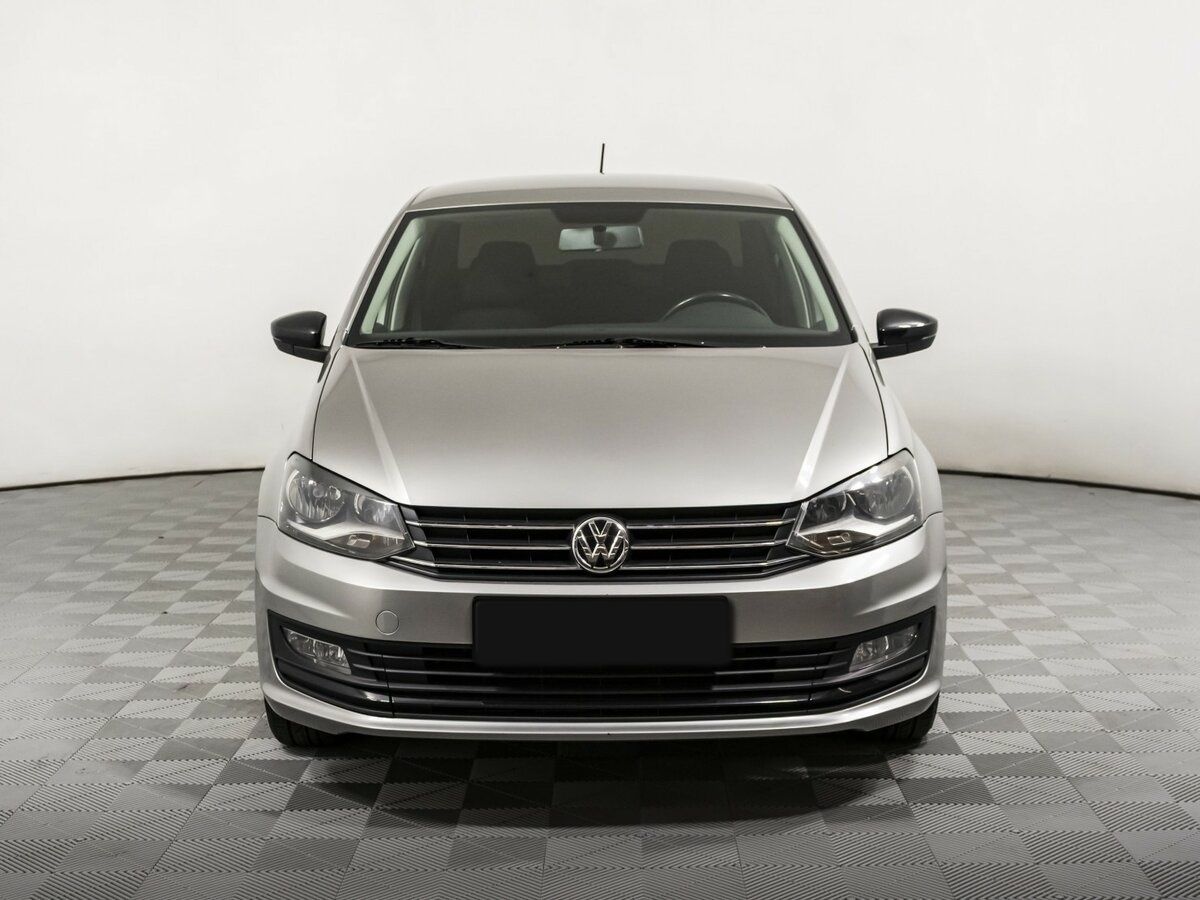 Volkswagen Polo с пробегом — 2018 год. Фото: #1