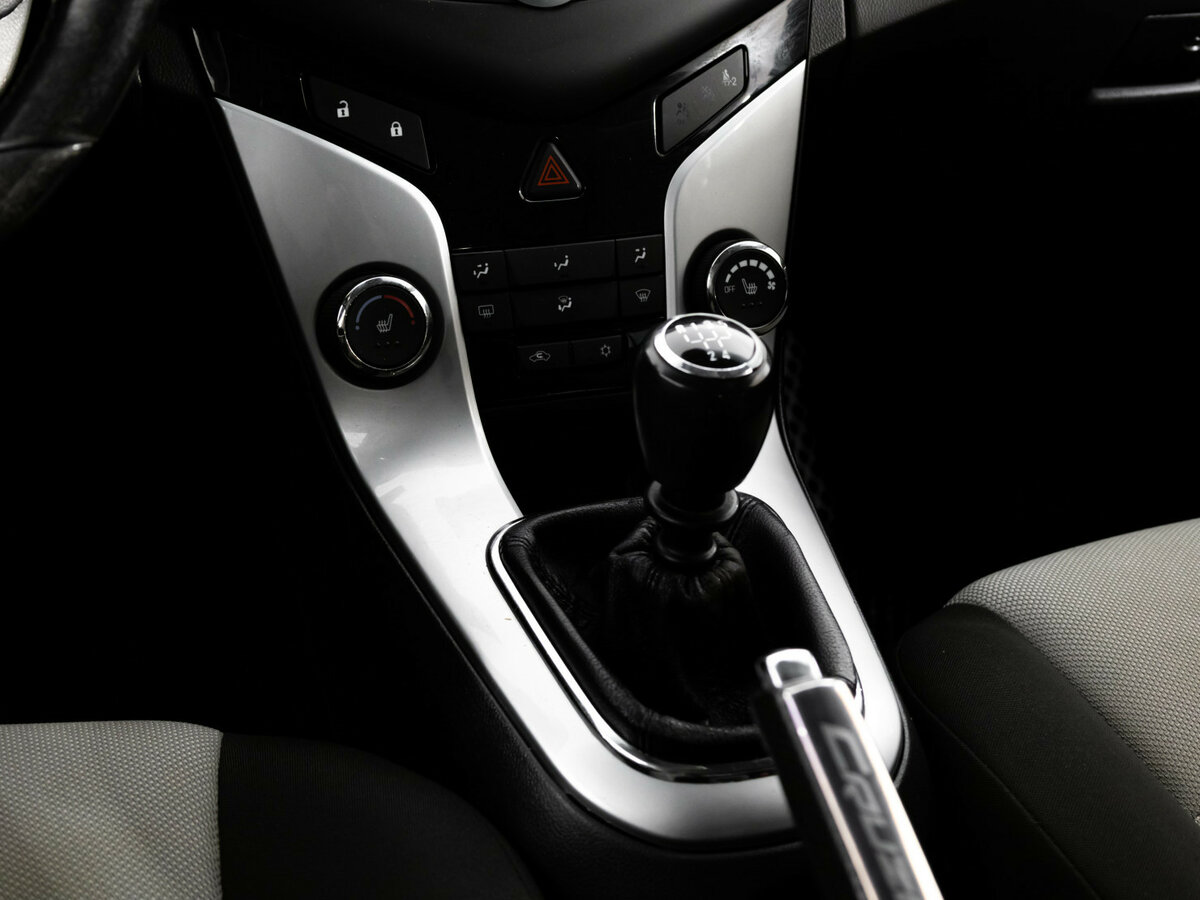 Chevrolet Cruze с пробегом — 2013 год. Фото: #9