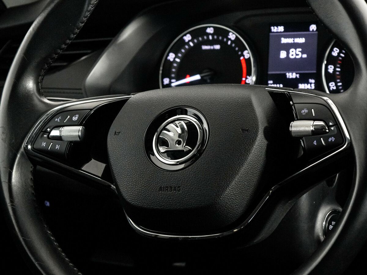 Skoda Octavia с пробегом — 2021 год. Фото: #9