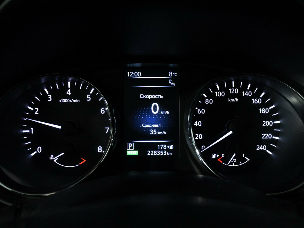 Nissan X-Trail с пробегом — 2017 год. Фото: #9