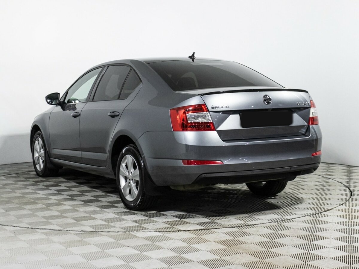 Skoda Octavia с пробегом — 2015 год. Фото: #5