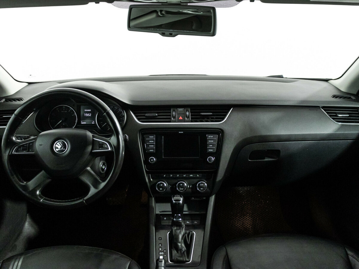 Skoda Octavia с пробегом — 2013 год. Фото: #11