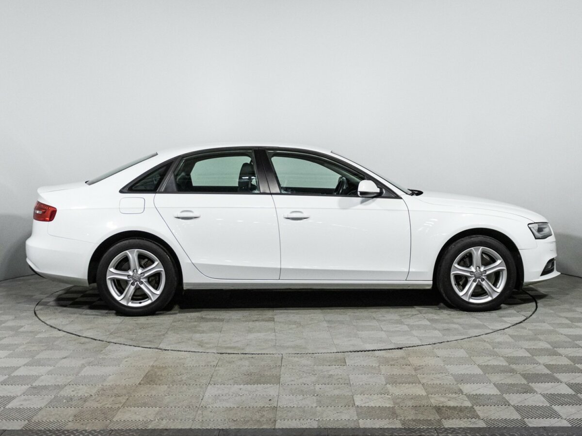 Audi A4 с пробегом — 2015 год. Фото: #3