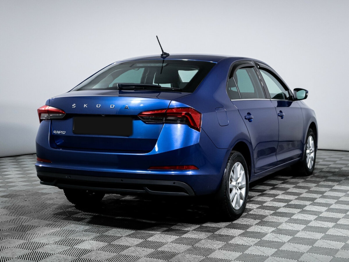Skoda Rapid с пробегом — 2021 год. Фото: #3
