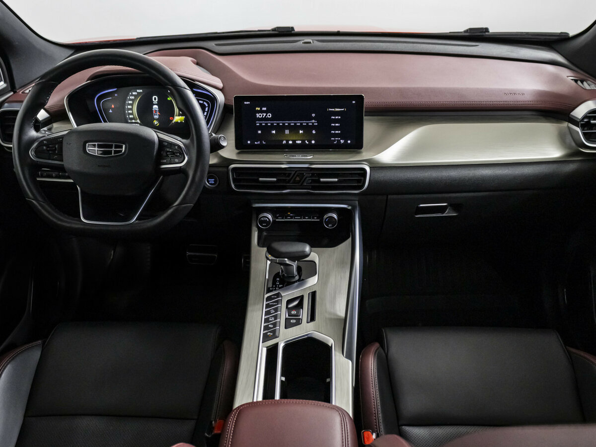 Geely Coolray с пробегом — 2022 год. Фото: #10