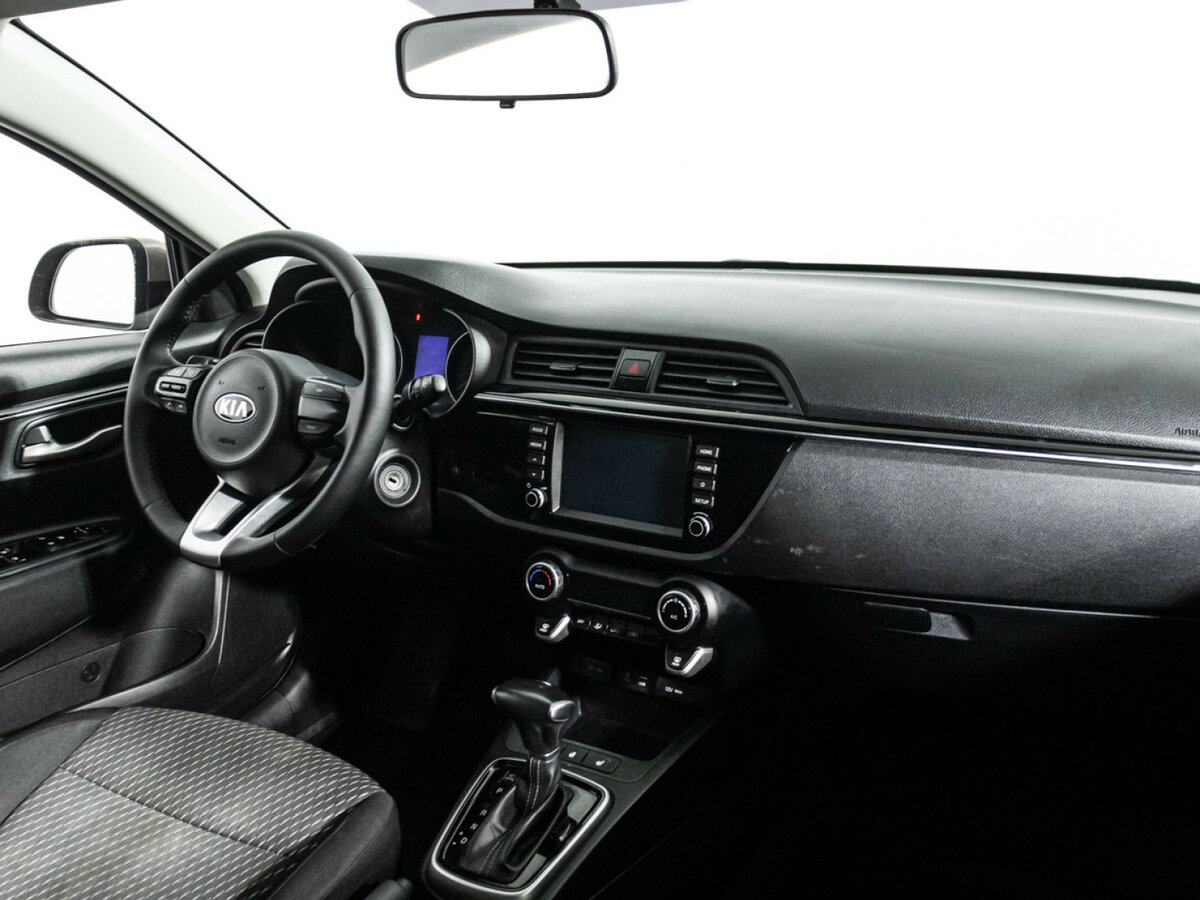 Kia Rio с пробегом — 2018 год. Фото: #8