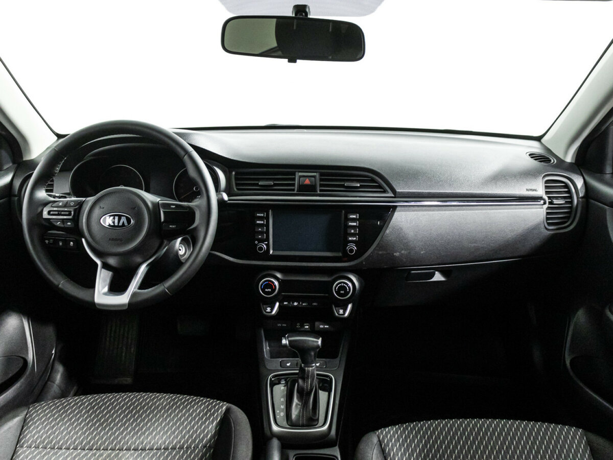 Kia Rio с пробегом — 2018 год. Фото: #12
