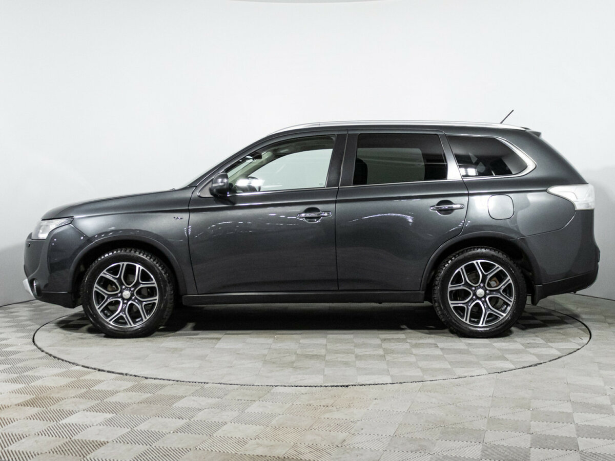 Mitsubishi Outlander с пробегом — 2014 год. Фото: #7