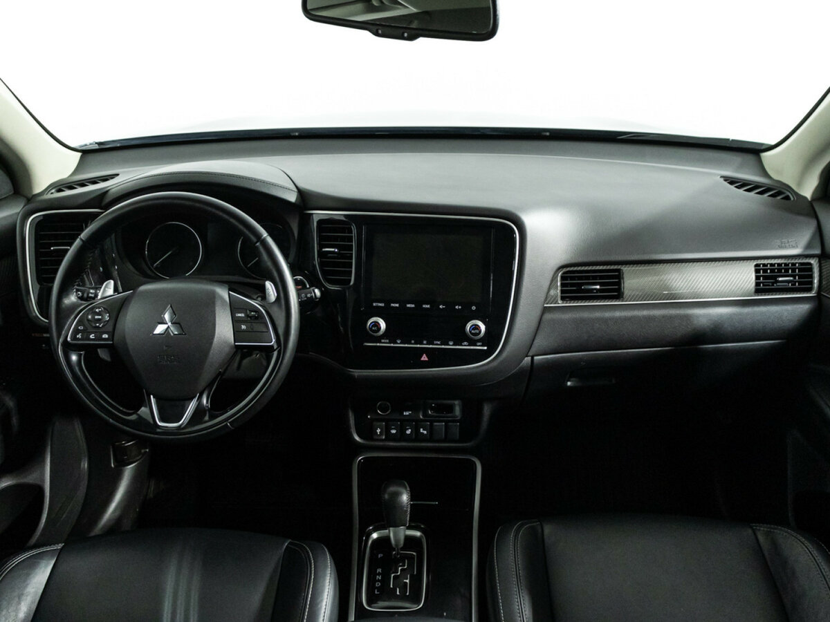 Mitsubishi Outlander с пробегом — 2020 год. Фото: #10