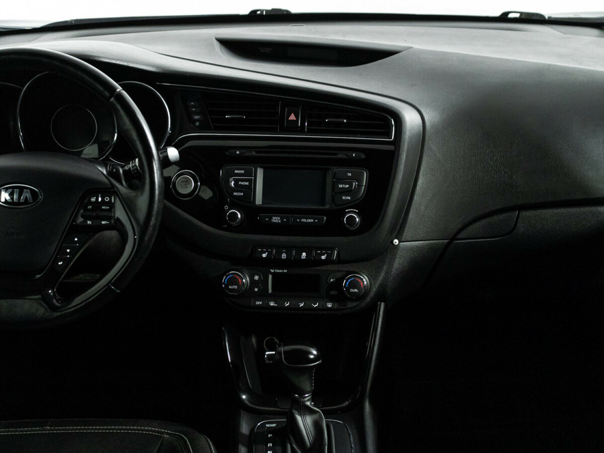 Kia Ceed с пробегом — 2015 год. Фото: #13