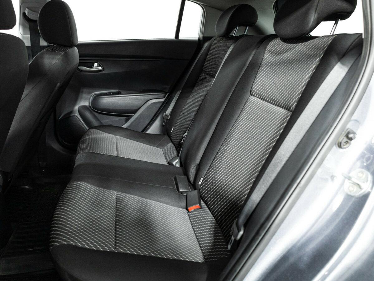 Kia Rio с пробегом — 2020 год. Фото: #9