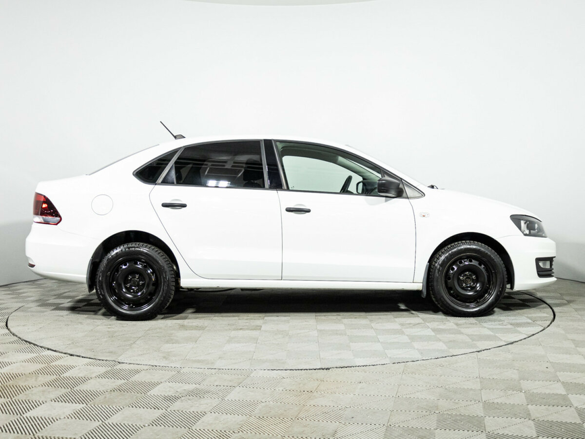 Volkswagen Polo с пробегом — 2019 год. Фото: #3