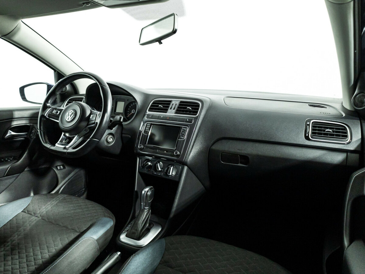 Volkswagen Polo с пробегом — 2020 год. Фото: #8