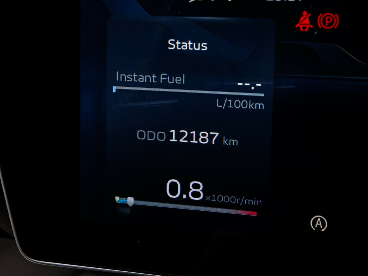 Geely Coolray с пробегом — 2024 год. Фото: #7