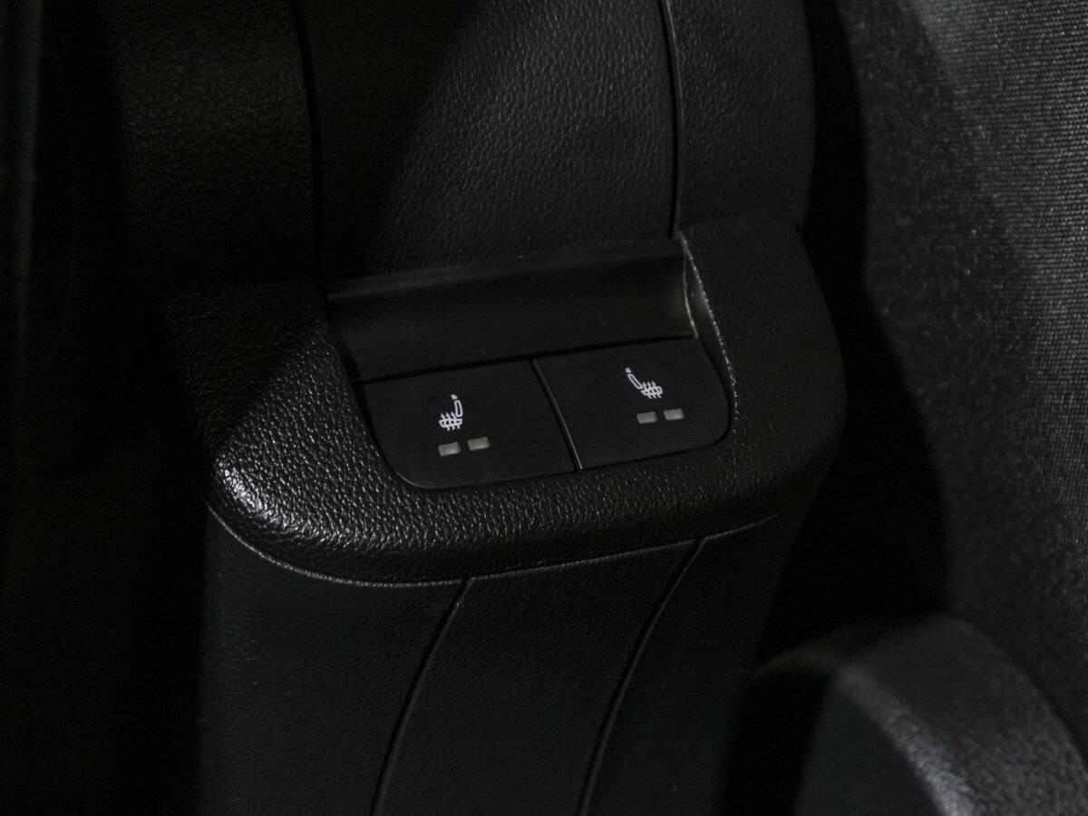 Skoda Rapid с пробегом — 2021 год. Фото: #14