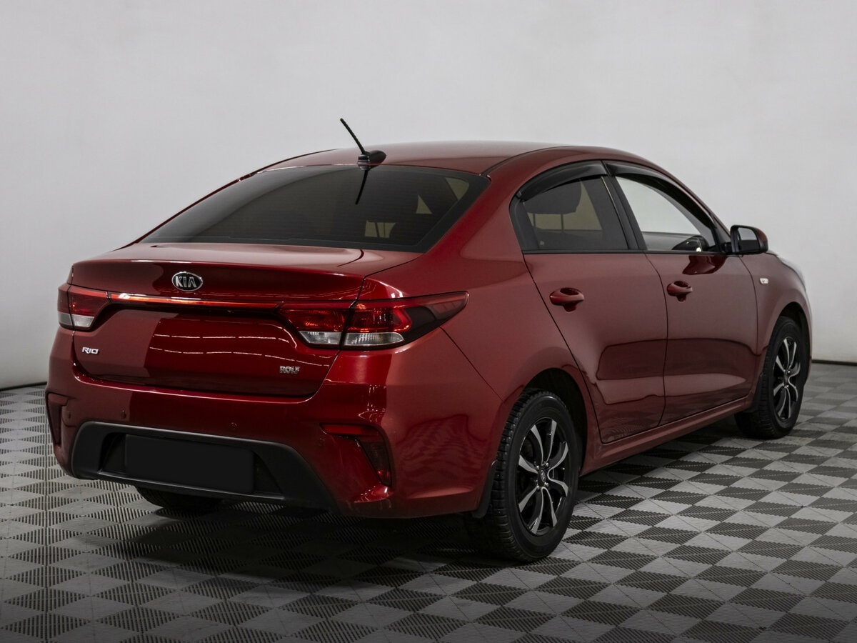 Kia Rio с пробегом — 2018 год. Фото: #4