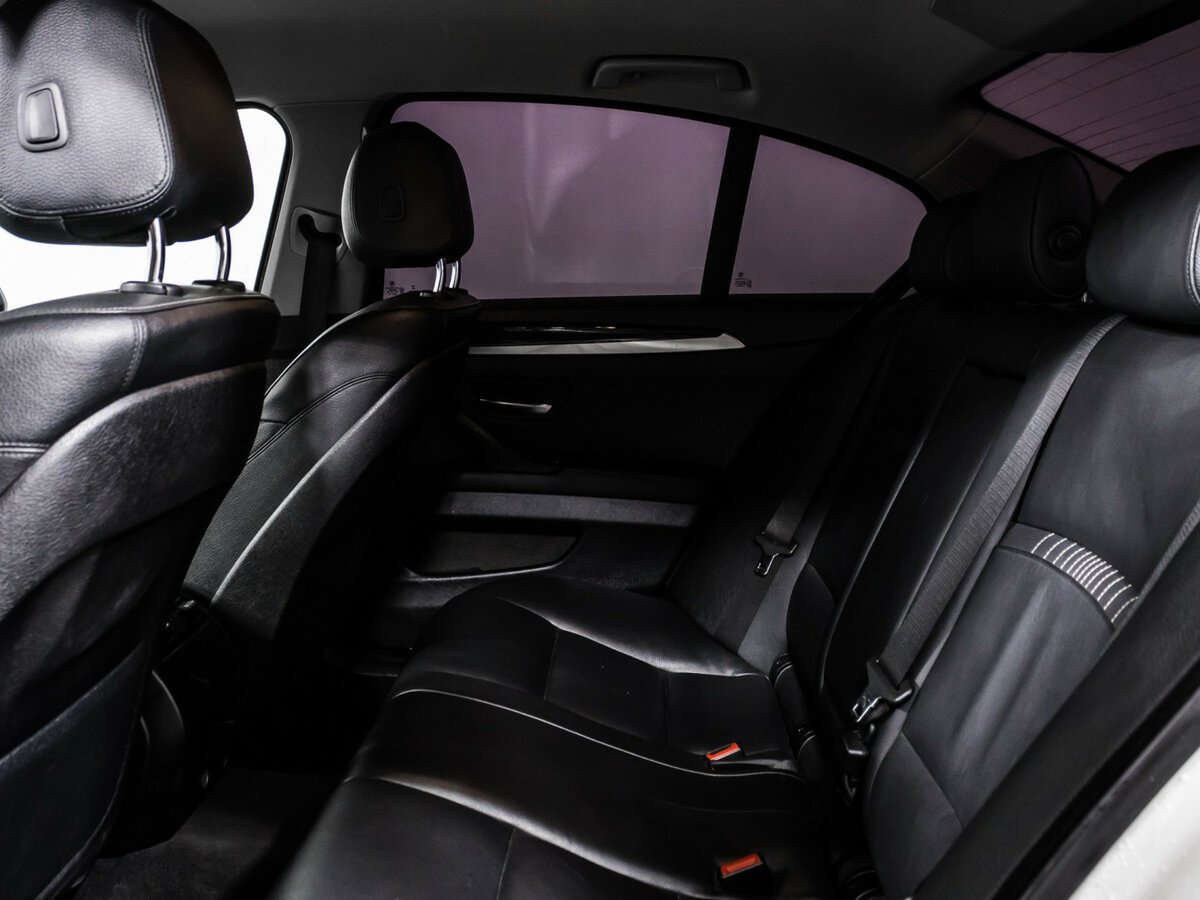 BMW 5 серии с пробегом — 2015 год. Фото: #11