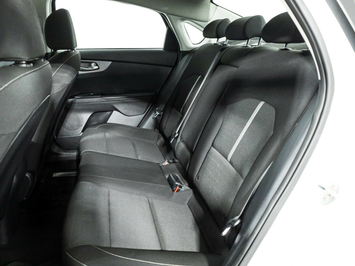 Kia Cerato с пробегом — 2019 год. Фото: #9