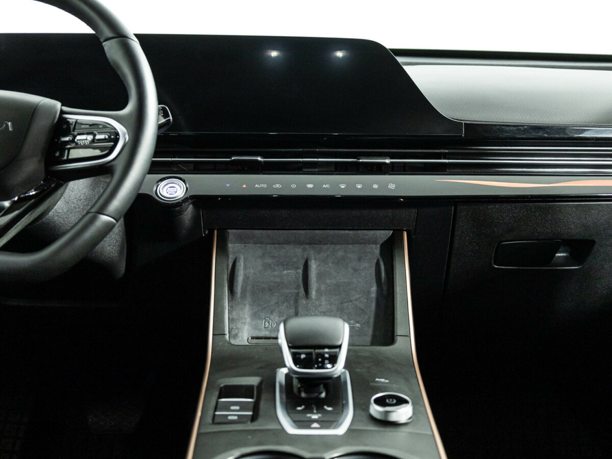 OMODA C5 с пробегом — 2024 год. Фото: #13