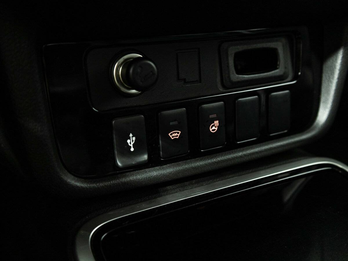 Mitsubishi Outlander с пробегом — 2018 год. Фото: #17