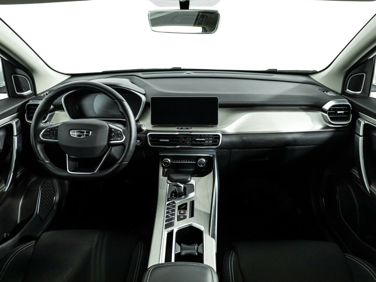 Geely Coolray с пробегом — 2023 год. Фото: #10