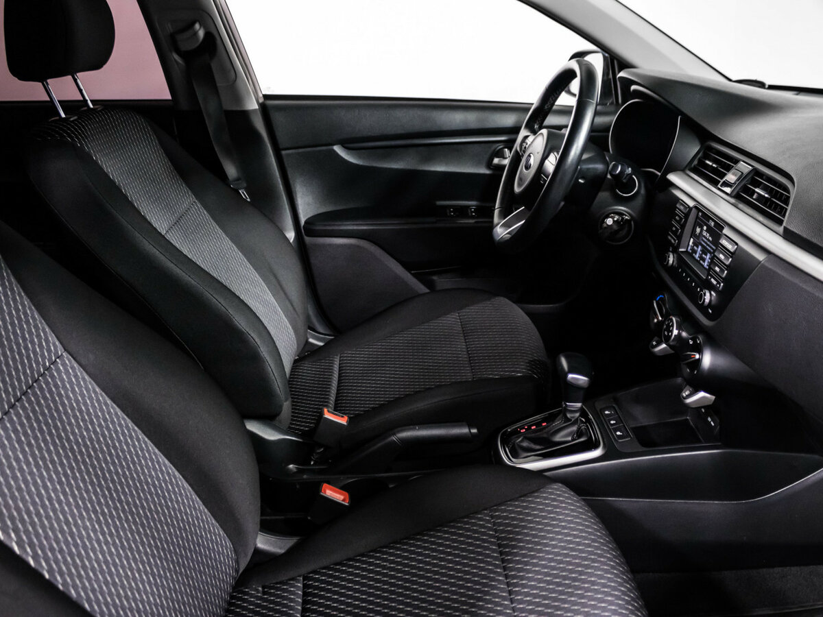Kia Rio с пробегом — 2019 год. Фото: #10