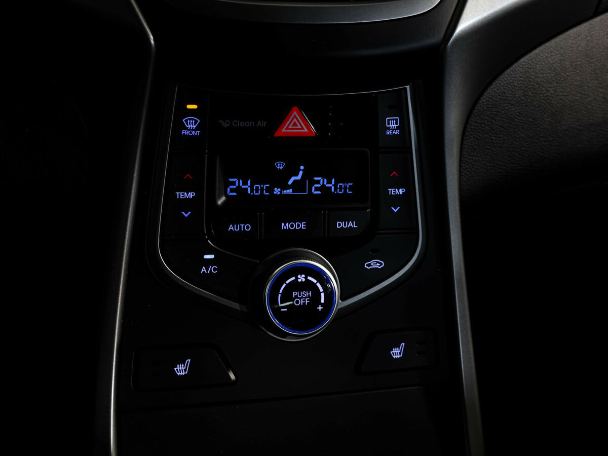 Hyundai Elantra с пробегом — 2015 год. Фото: #11