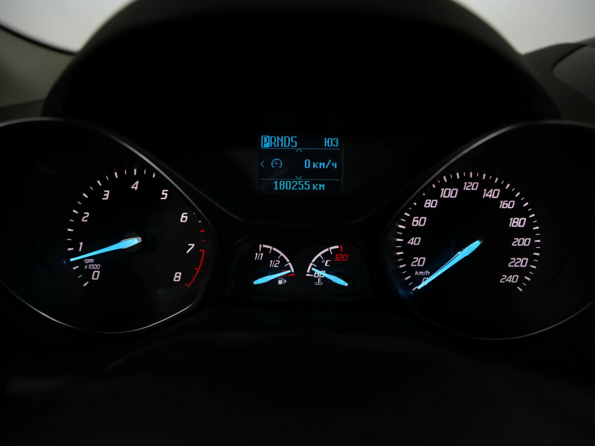 Ford Kuga с пробегом — 2016 год. Фото: #6