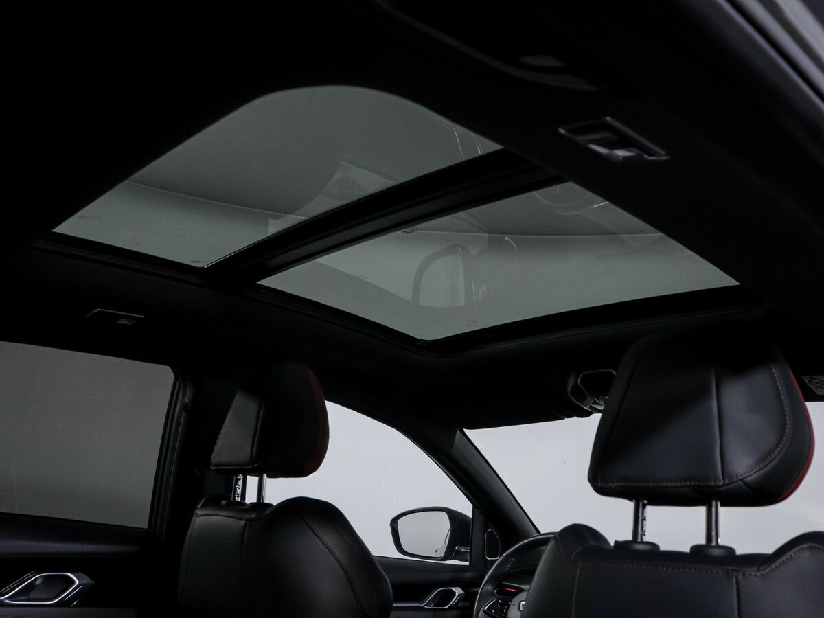 Geely Coolray с пробегом — 2024 год. Фото: #13